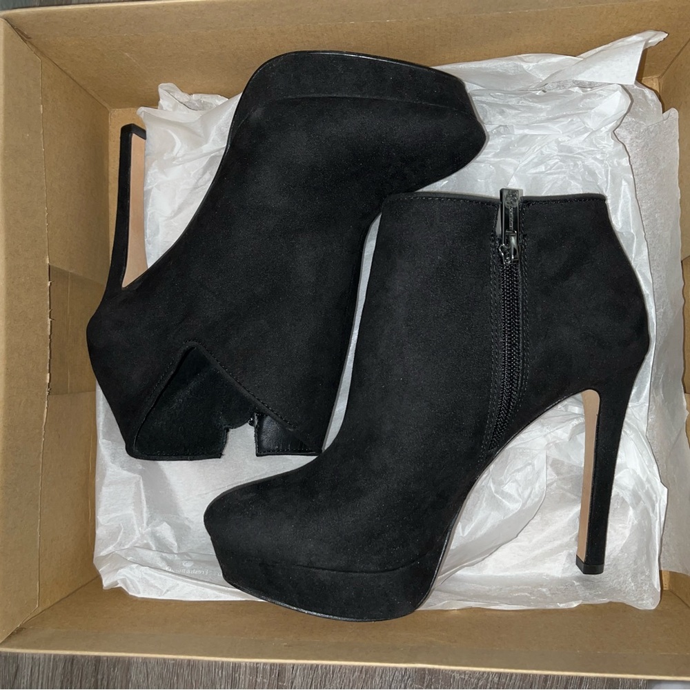 JESSICA SIMPSON BOOTIES